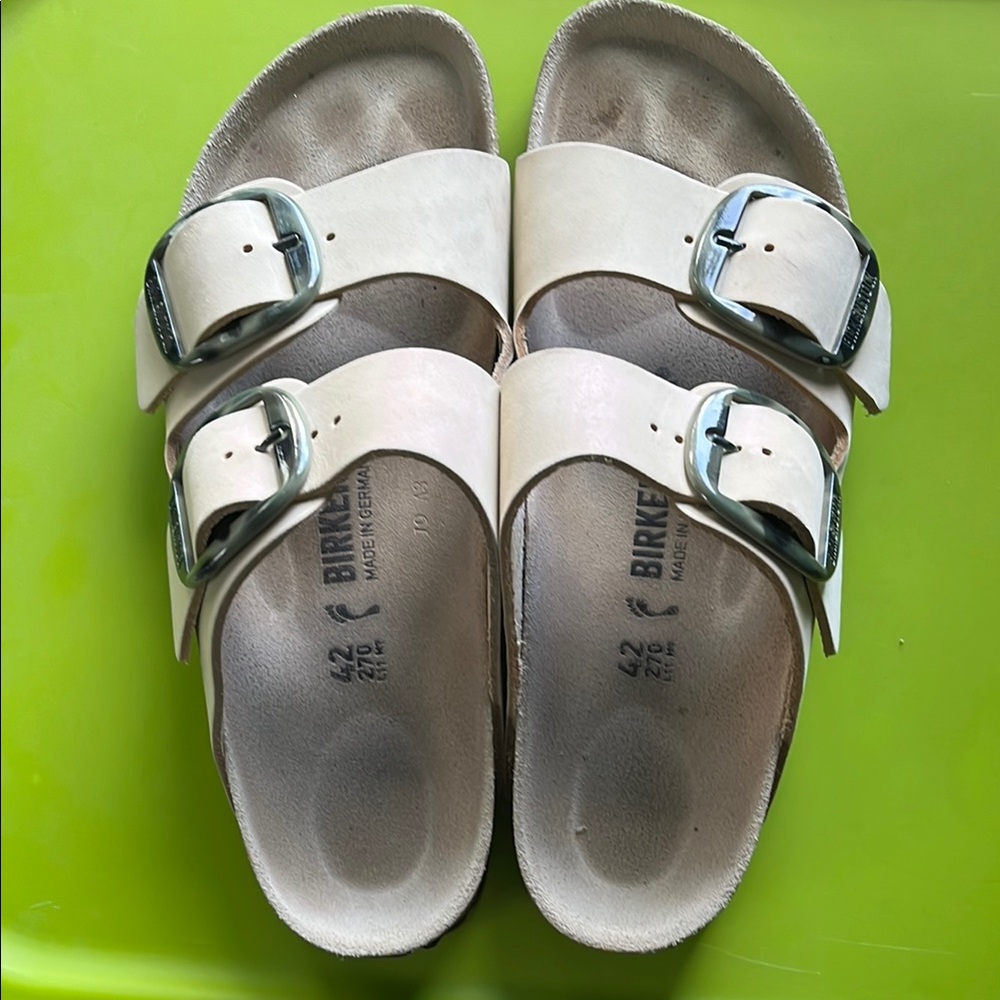 Birkenstock Arizona big buckle sandals
